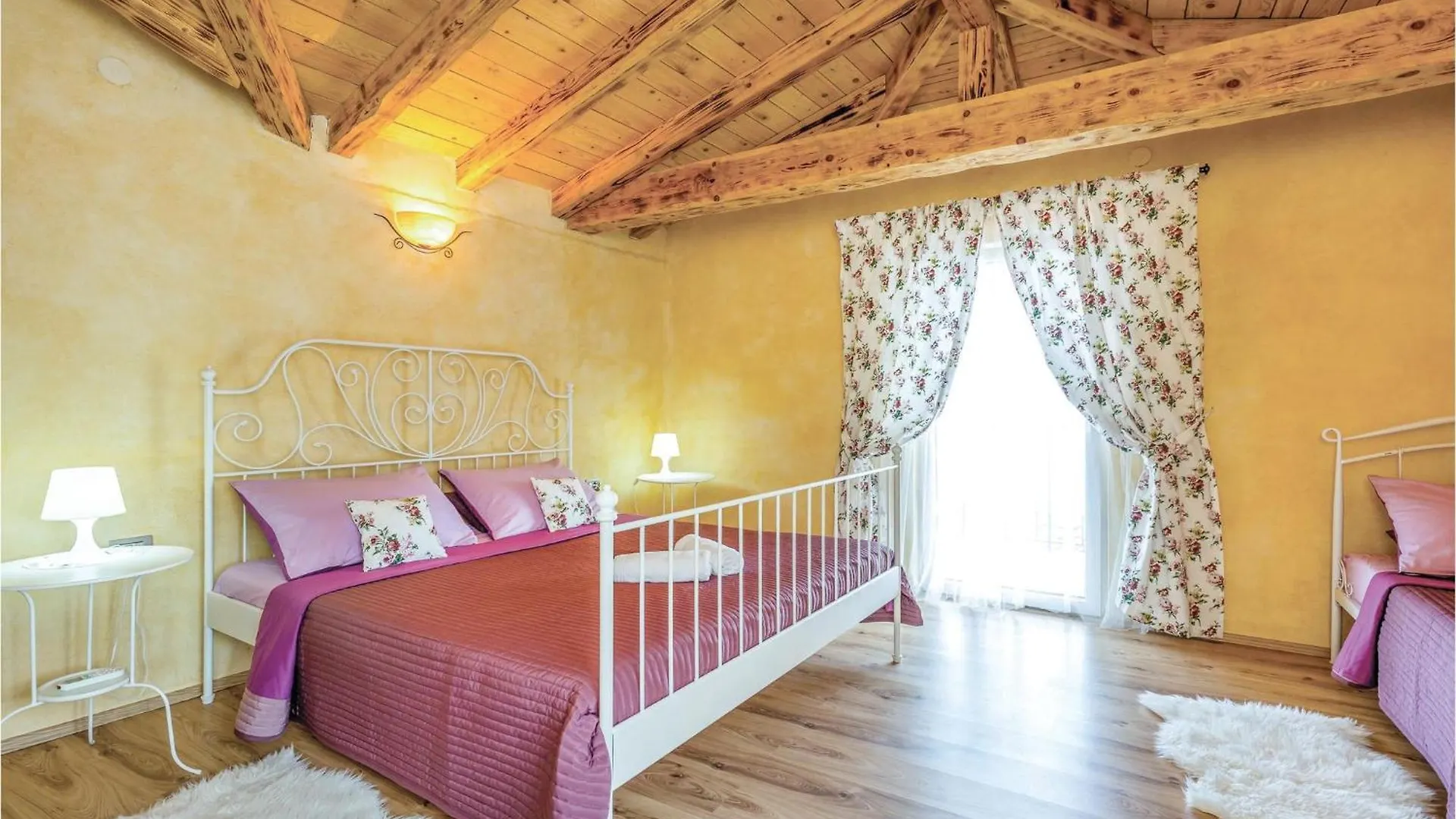 Awesome Home In Moscenicka Draga With Wifi