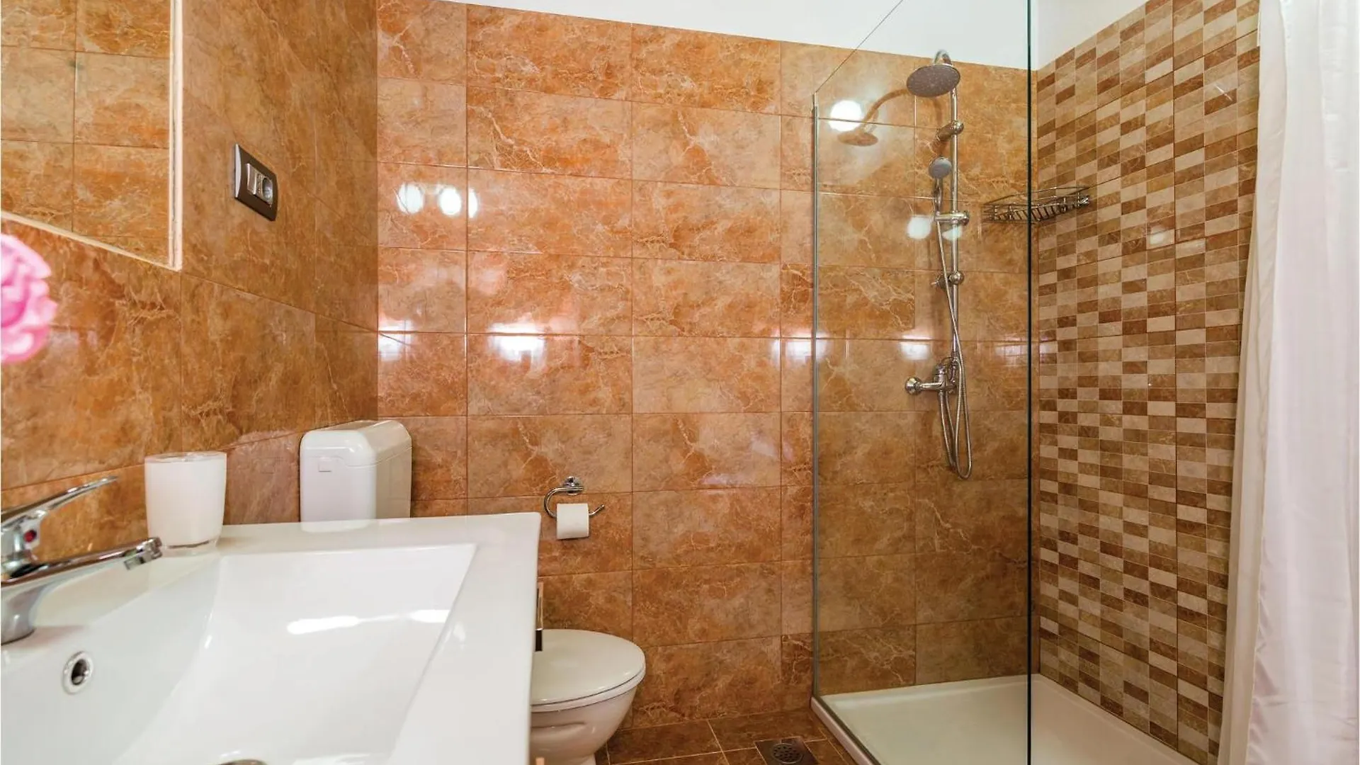 Awesome Home In Moscenicka Draga With Wifi