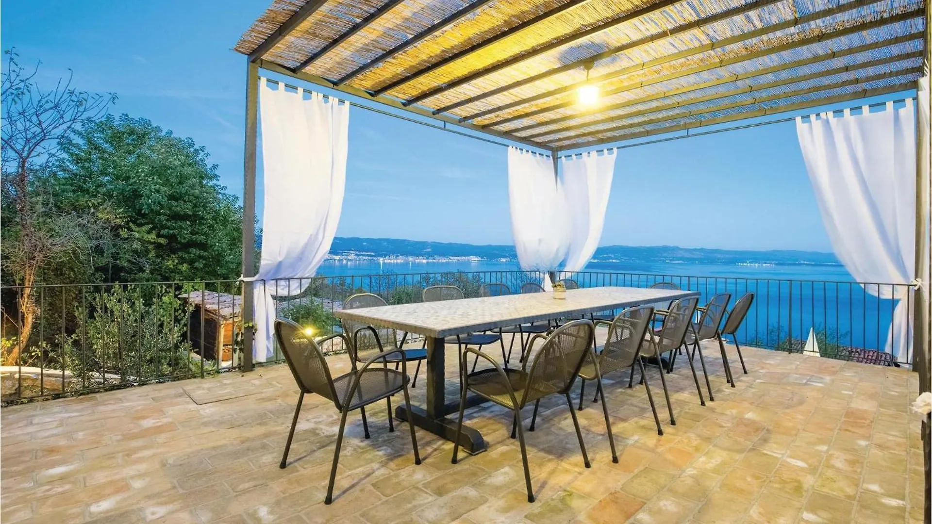 Awesome Home In Moscenicka Draga With Wifi Holiday home